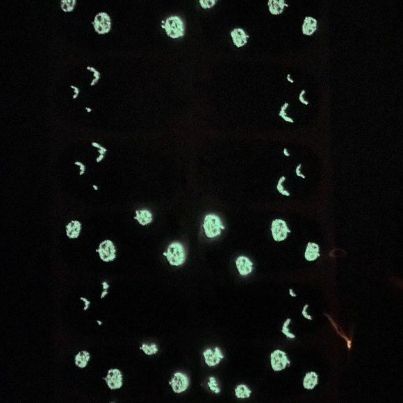 🆕 Nail Wraps/Stickers Halloween 🎃 🐈⬛-Glow in the Dark - Picture 2 of 4